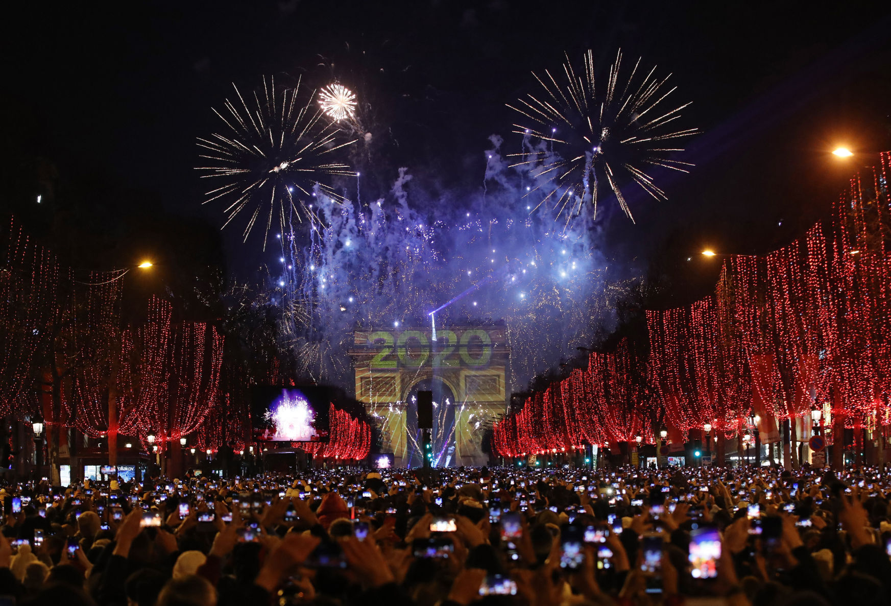 APTOPIX France New Year